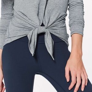 Lululemon Knot A Problem Long Sleeve Heather Medium Gray Size 8